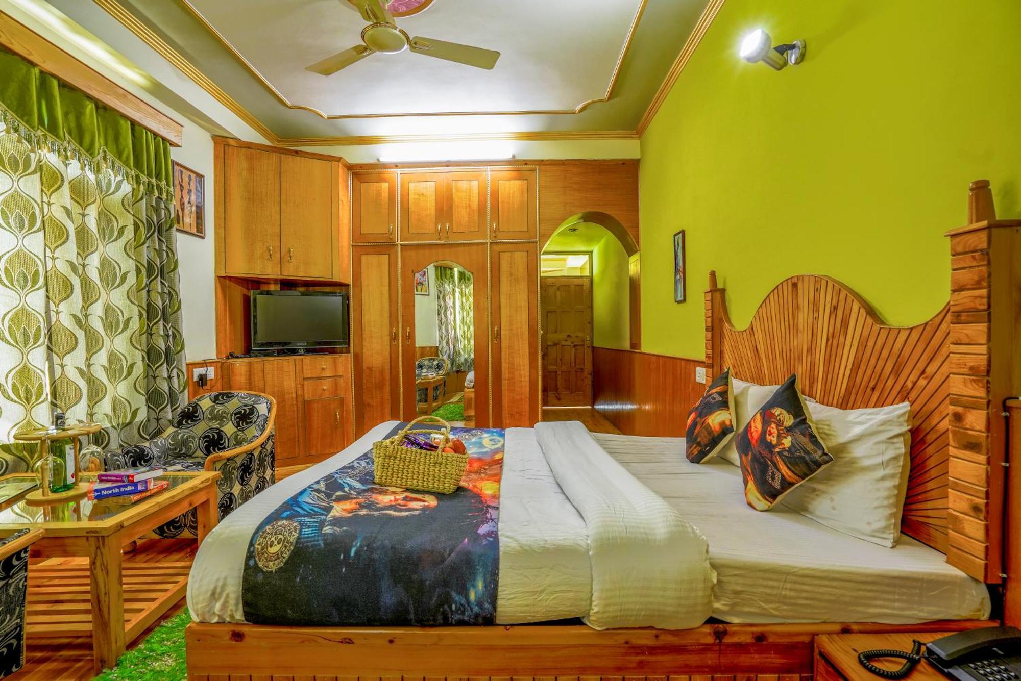 Woods Villa Cottage, Manali Exteriör bild