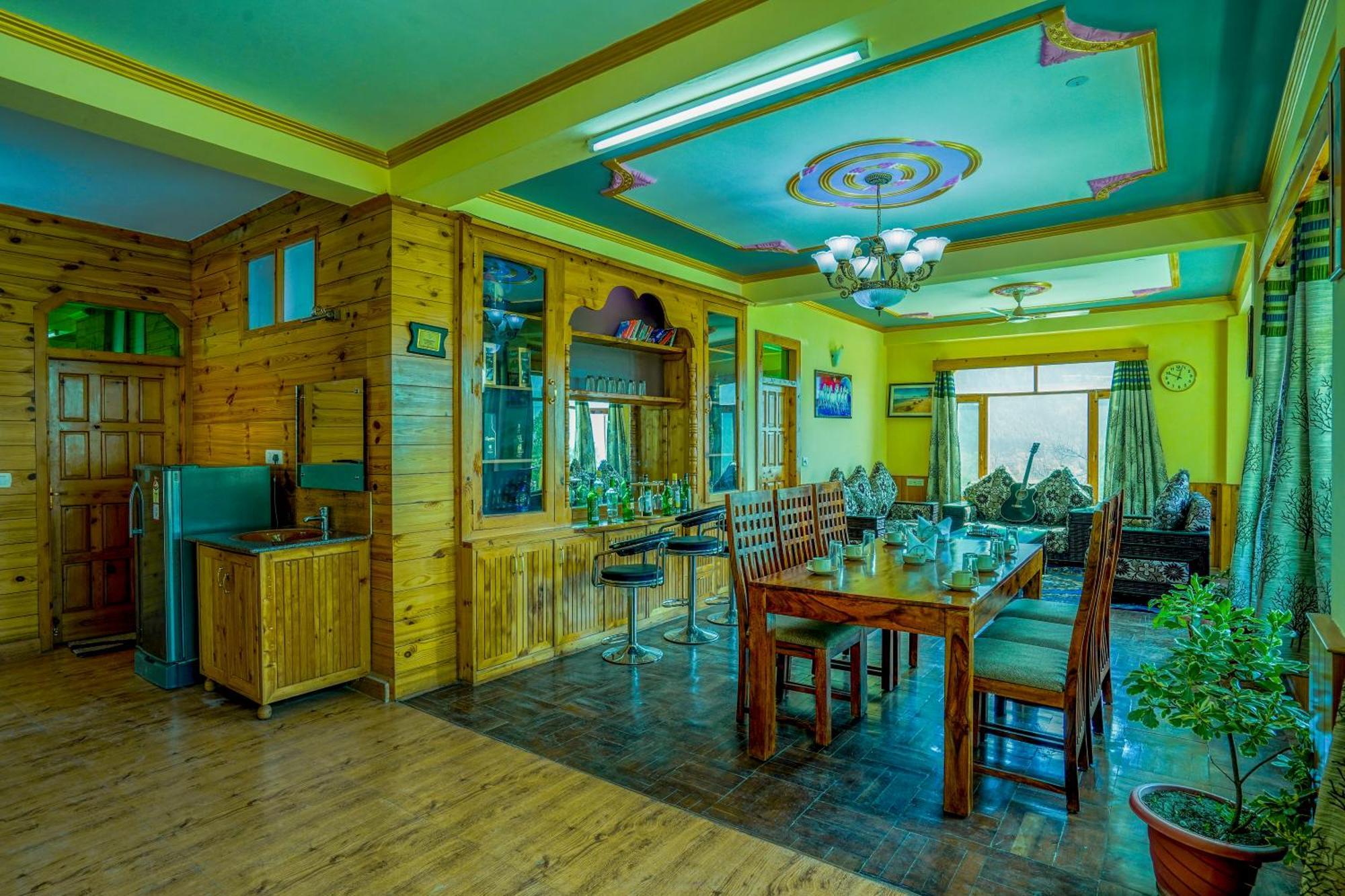 Woods Villa Cottage, Manali Exteriör bild