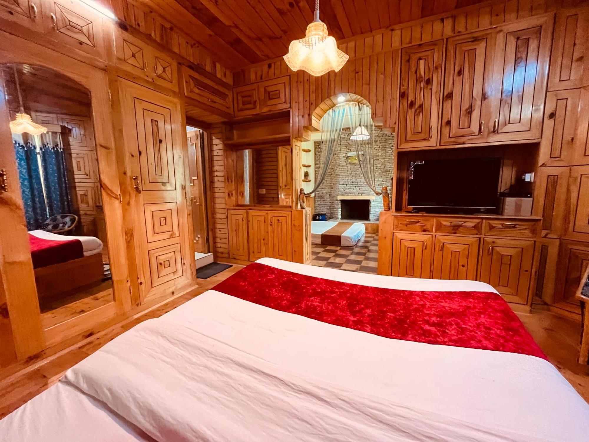 Woods Villa Cottage, Manali Exteriör bild