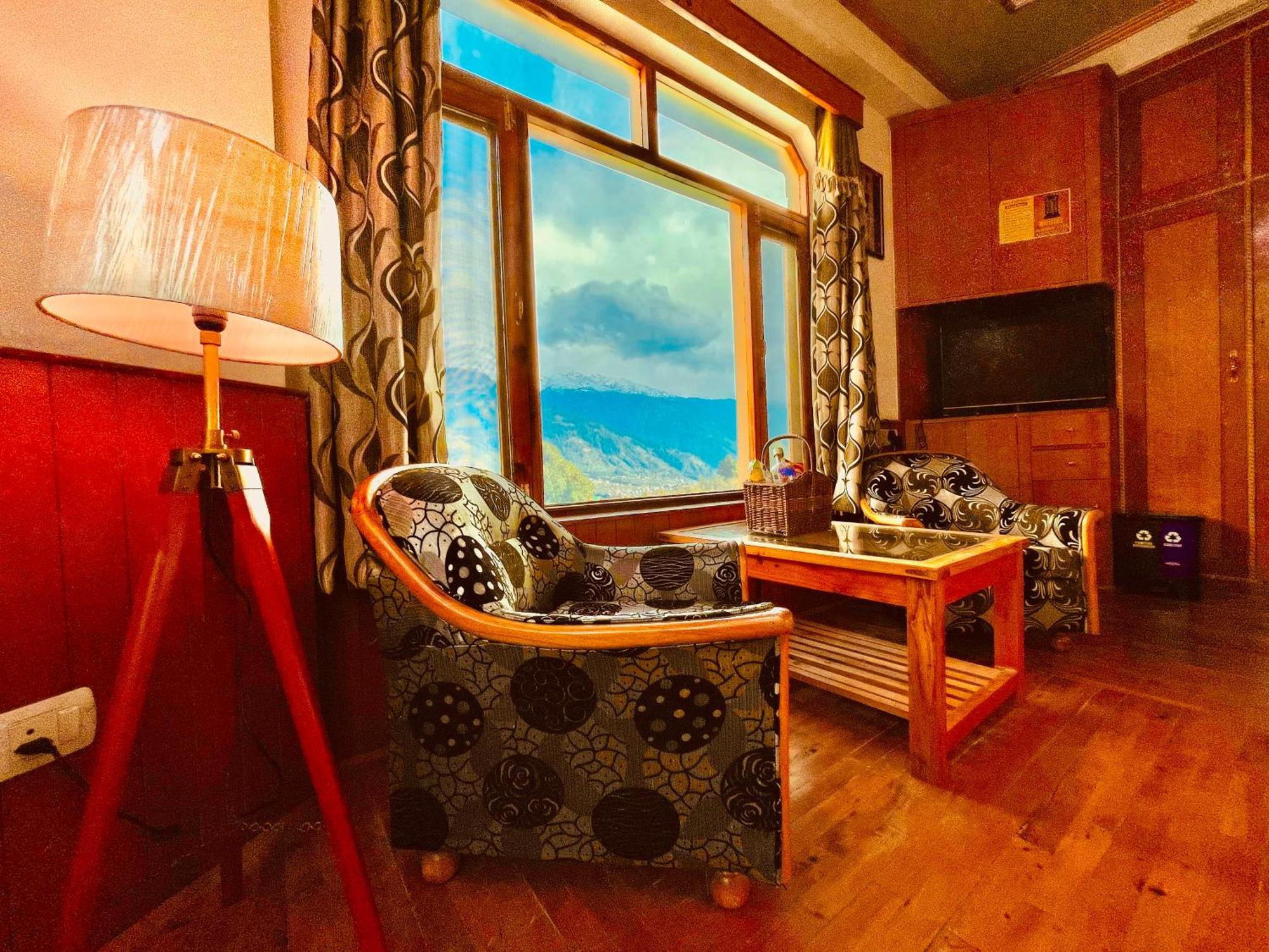 Woods Villa Cottage, Manali Exteriör bild