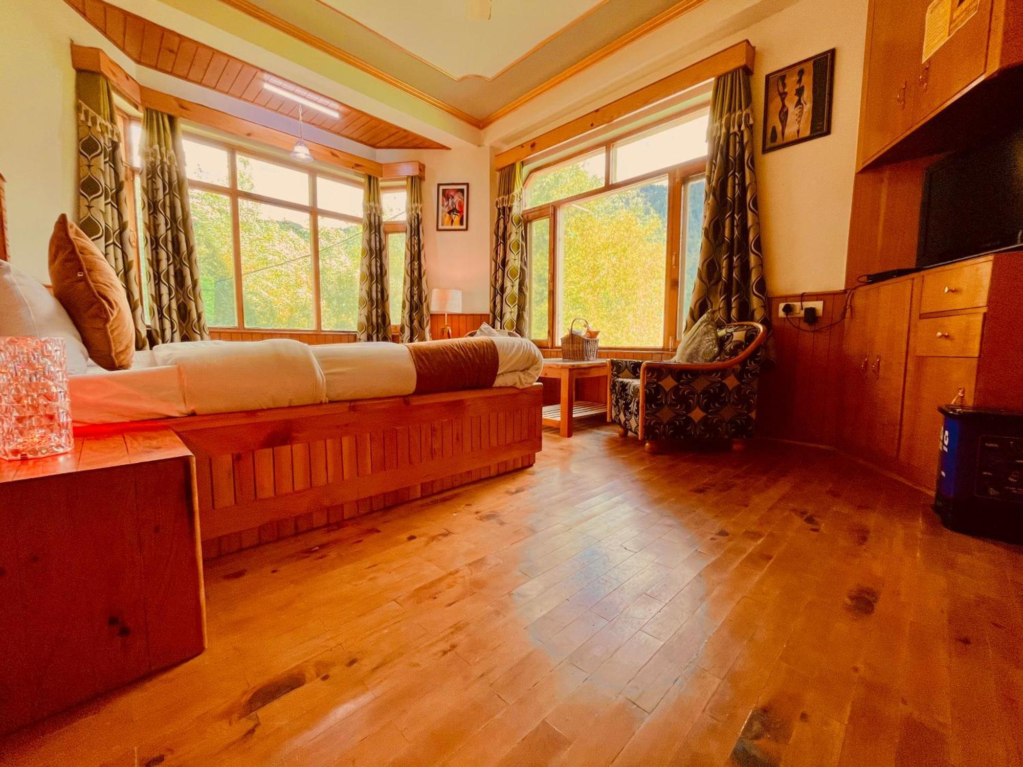 Woods Villa Cottage, Manali Exteriör bild